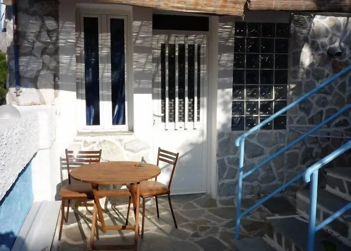 Apartment Apanemia Kini