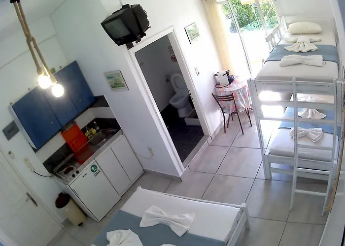 Apanemia Apartment Kini