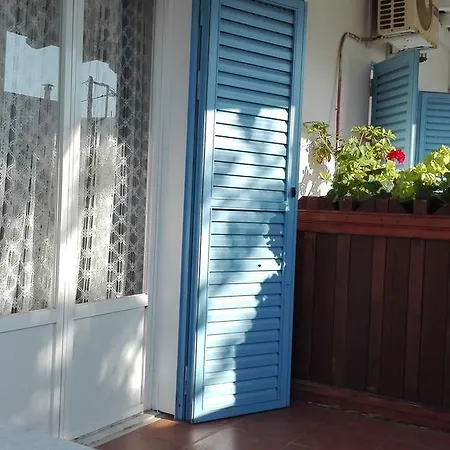 アパート Apanemia