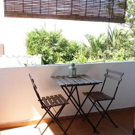 Apanemia アパート *