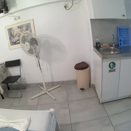 Apanemia アパート